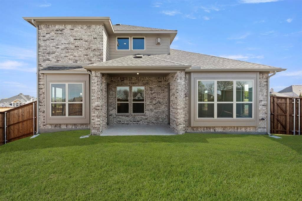 2704 Emerald Shallows Drive, McKinney, TX 75072 26. 2704 Emerald Shallows - Back