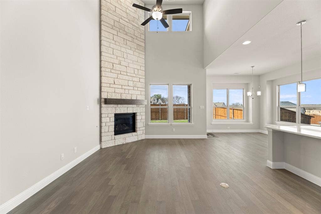 2704 Emerald Shallows Drive, McKinney, TX 75072 08. 2704 Emerald Shallows - Family