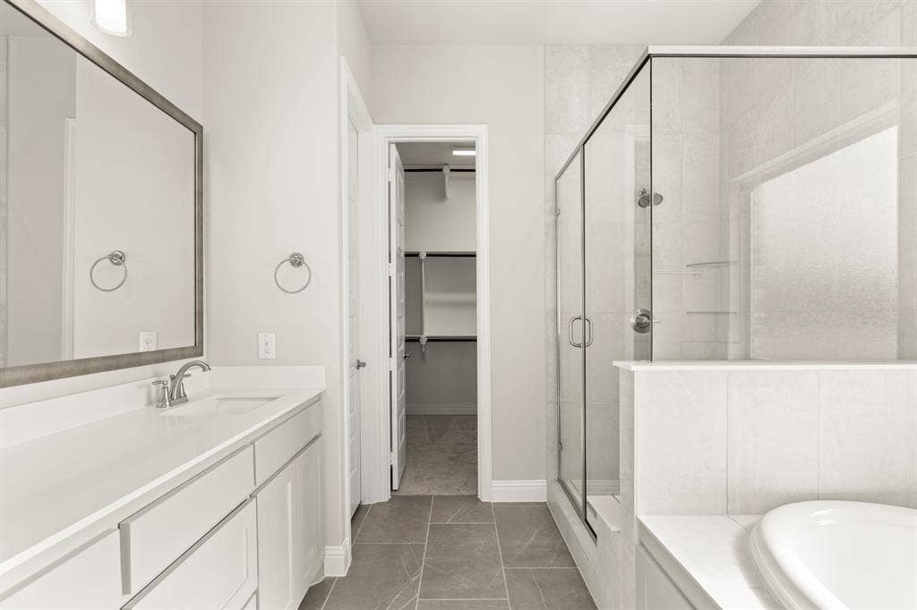 2704 Emerald Shallows Drive, McKinney, TX 75072 16. 2704 Emerald Shallows - Bath