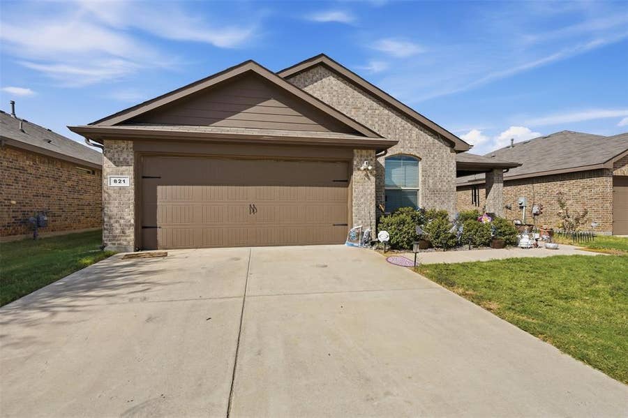Property photo for 821 Rutherford Drive, Crowley, TX