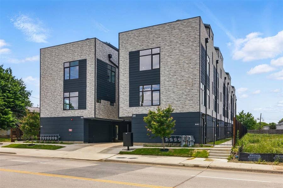 Property photo for 430 E 8th, #204, Dallas, TX
