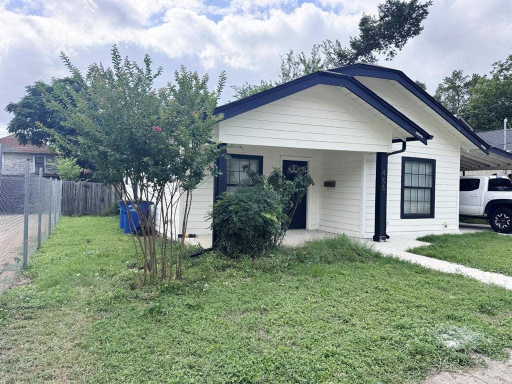 406 Lansing Street, Dallas, TX 75203 406 Lansing Street, Dallas, TX 75203