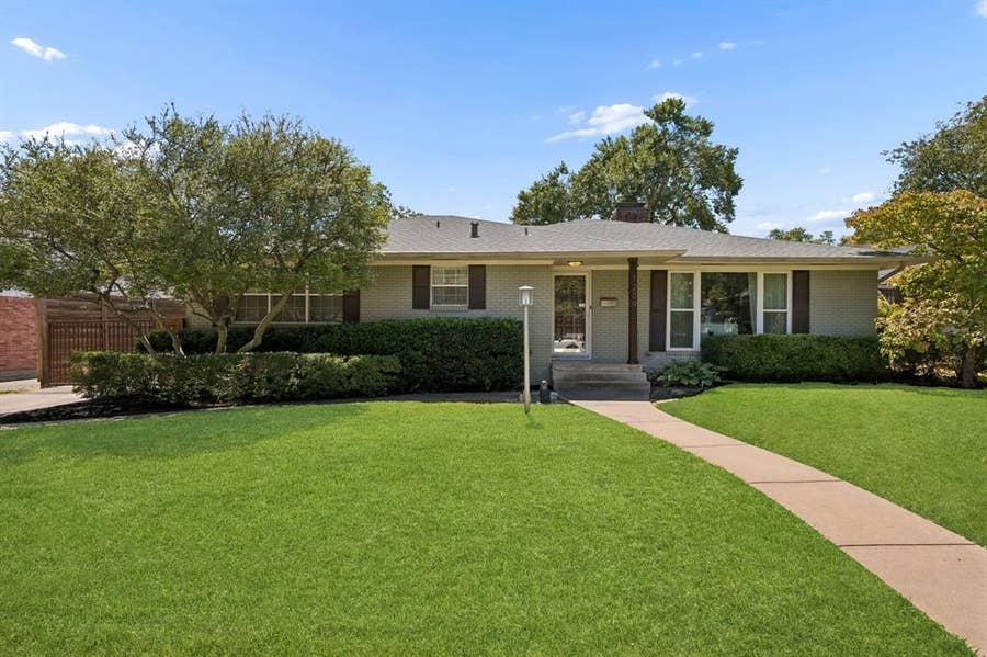 Property photo for 1209 Spruce Drive, Richardson, TX