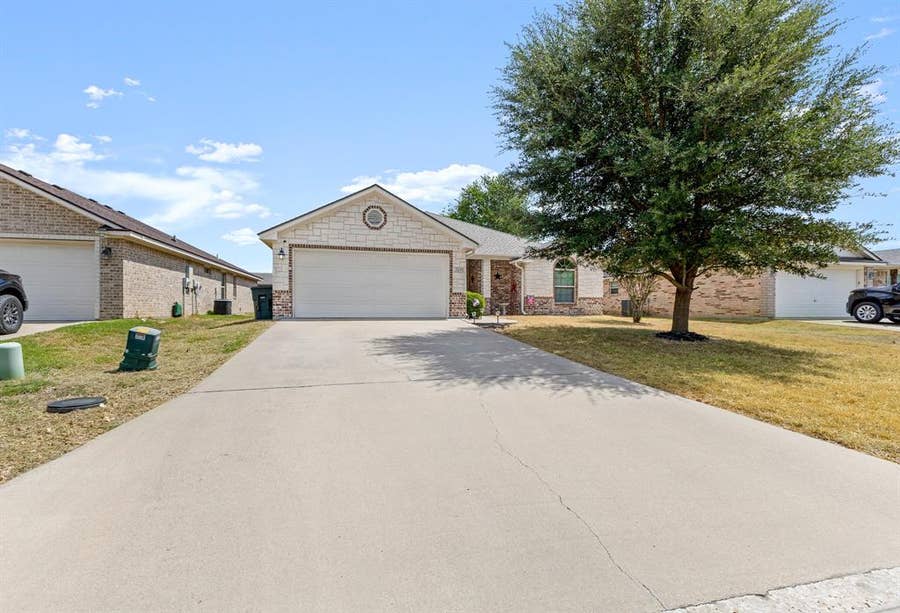 Property photo for 2115 Carriage House Drive, Temple, TX