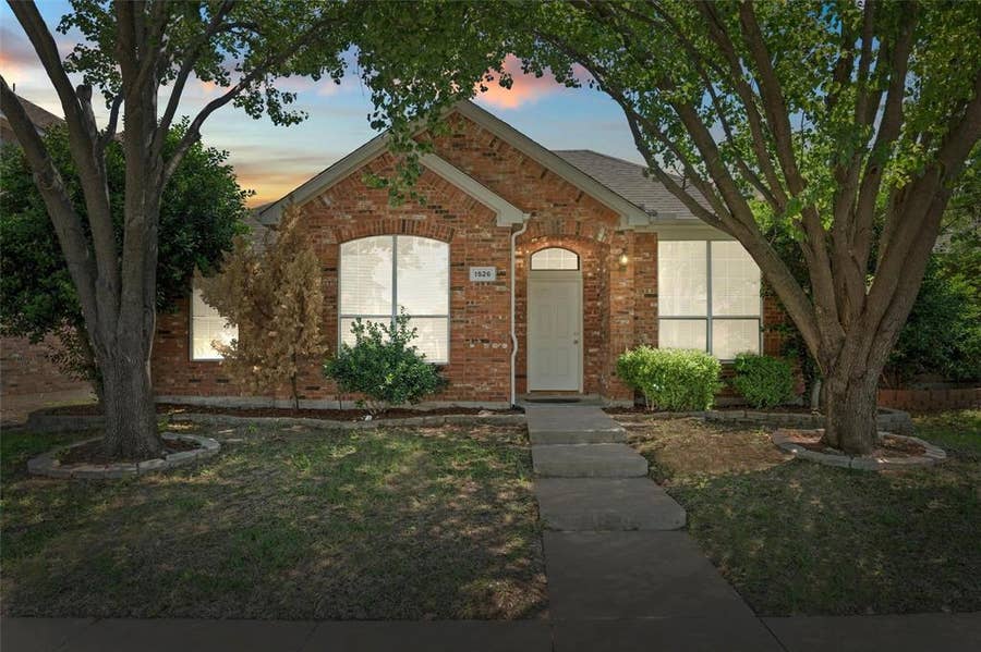 Property photo for 1526 Sugar Bush Trail, Allen, TX