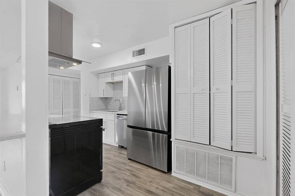 2942 Candlewick Lane, Farmers Branch, TX 75234 Kitchen with Refrigerator