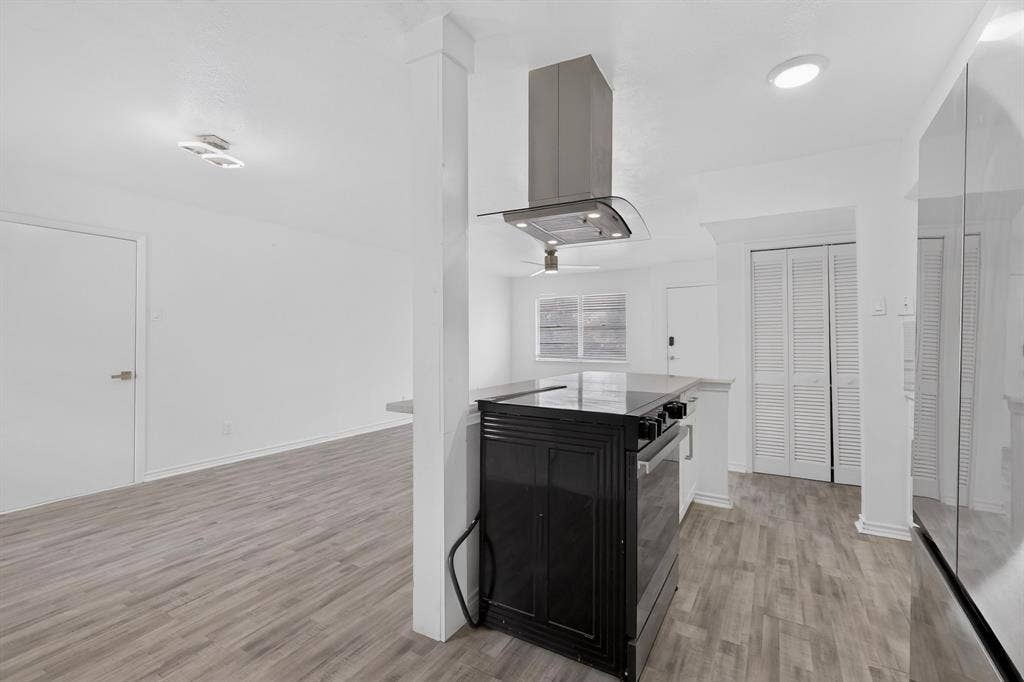 2942 Candlewick Lane, Farmers Branch, TX 75234 Kitchen