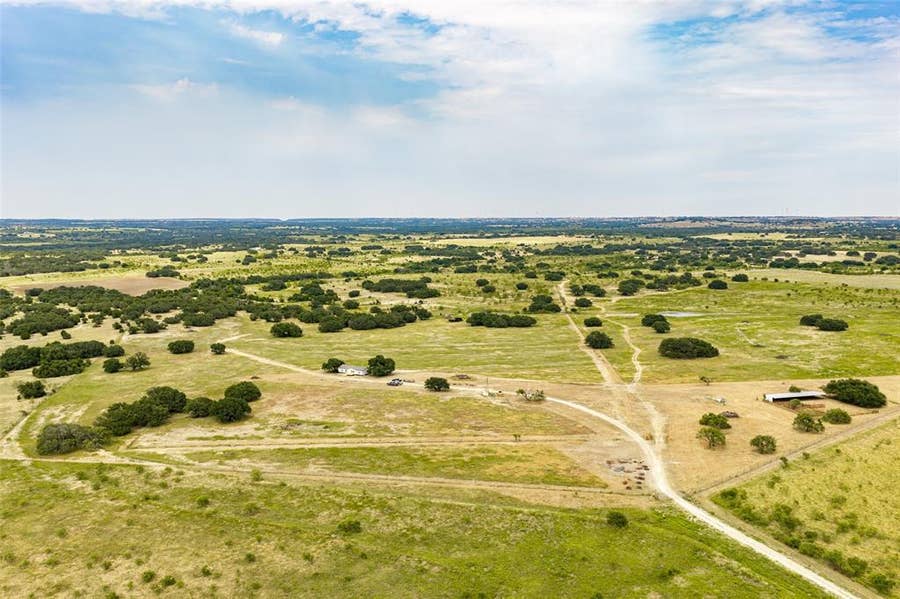 Property photo for 1312 W US Highway 84, Mullin, TX