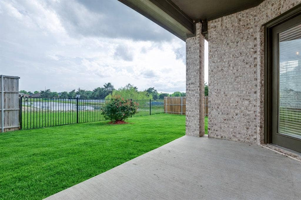 6206 Horizon Drive, Midlothian, TX 76065 6206 Horizon Drive, Midlothian, TX 76065