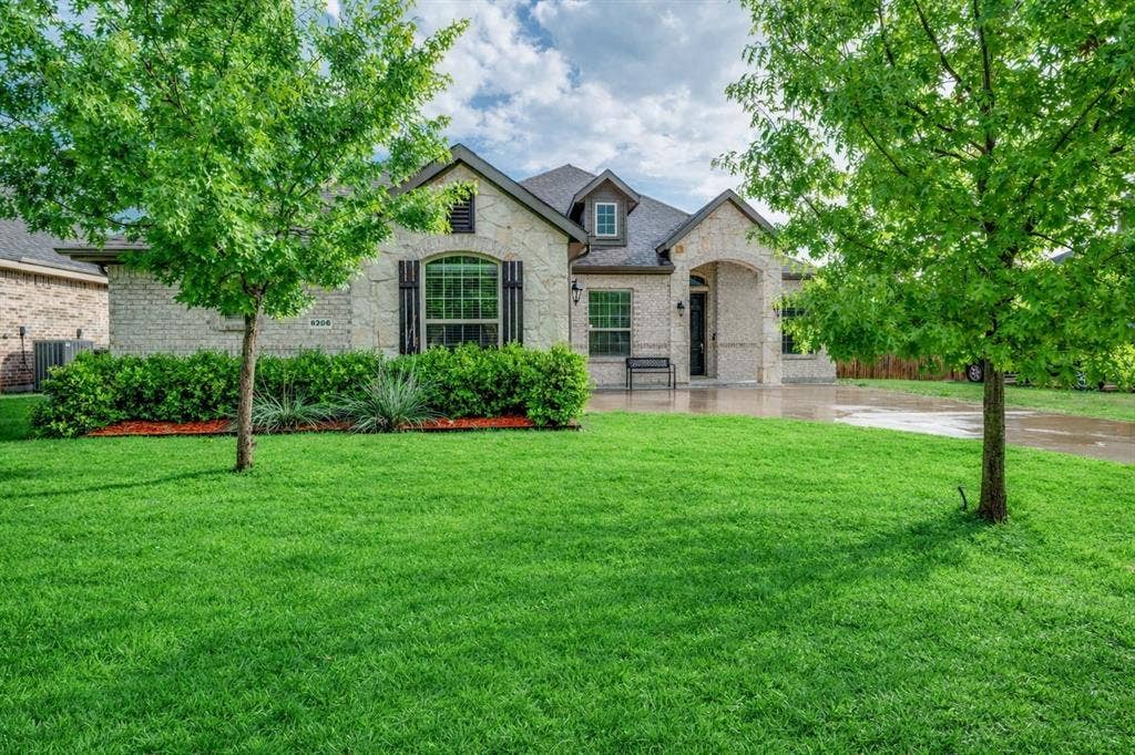 6206 Horizon Drive, Midlothian, TX 76065 6206 Horizon Drive, Midlothian, TX 76065