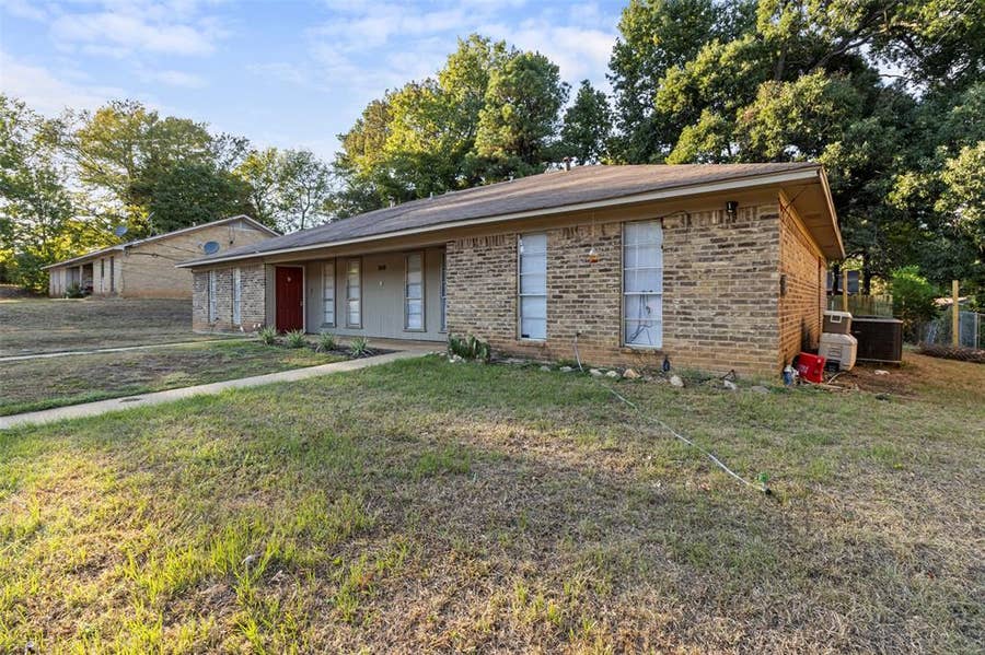 Property photo for 309 Blake Drive, #B, Longview, TX