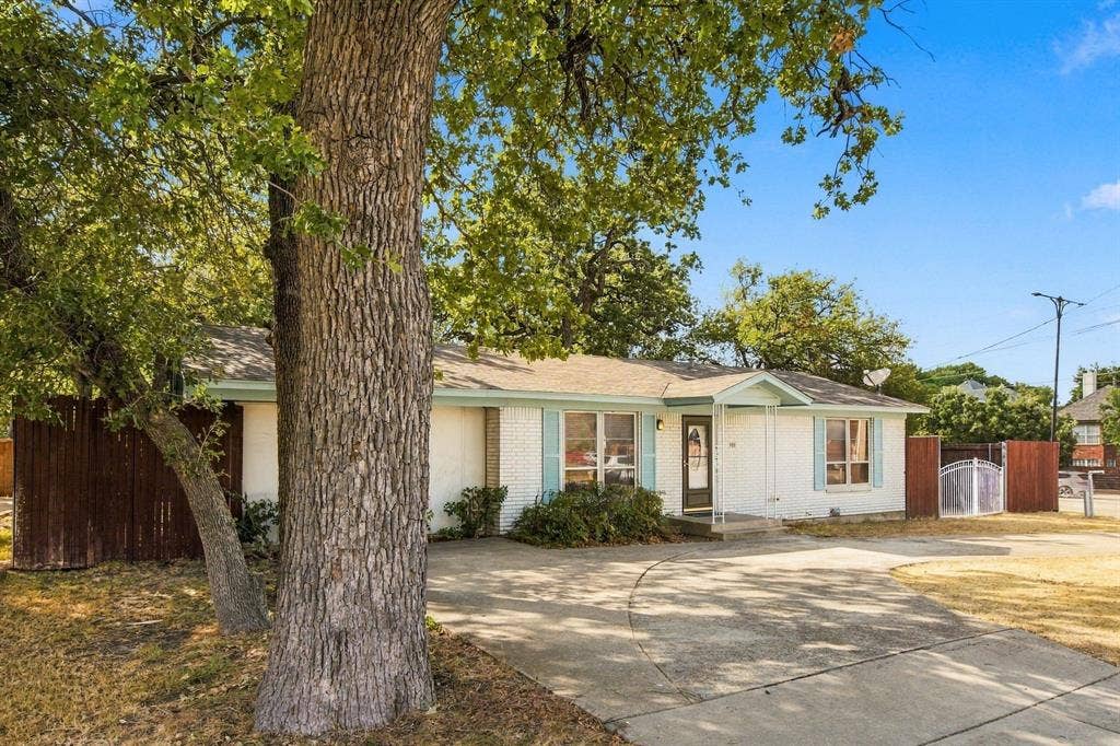 101 S Heartz Road, Coppell, TX 75019 101 S Heartz Road, Coppell, TX 75019