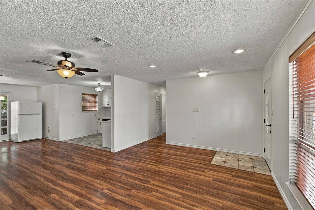 101 S Heartz Road, Coppell, TX 75019 101 S Heartz Road, Coppell, TX 75019