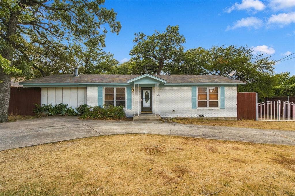 101 S Heartz Road, Coppell, TX 75019 101 S Heartz Road, Coppell, TX 75019