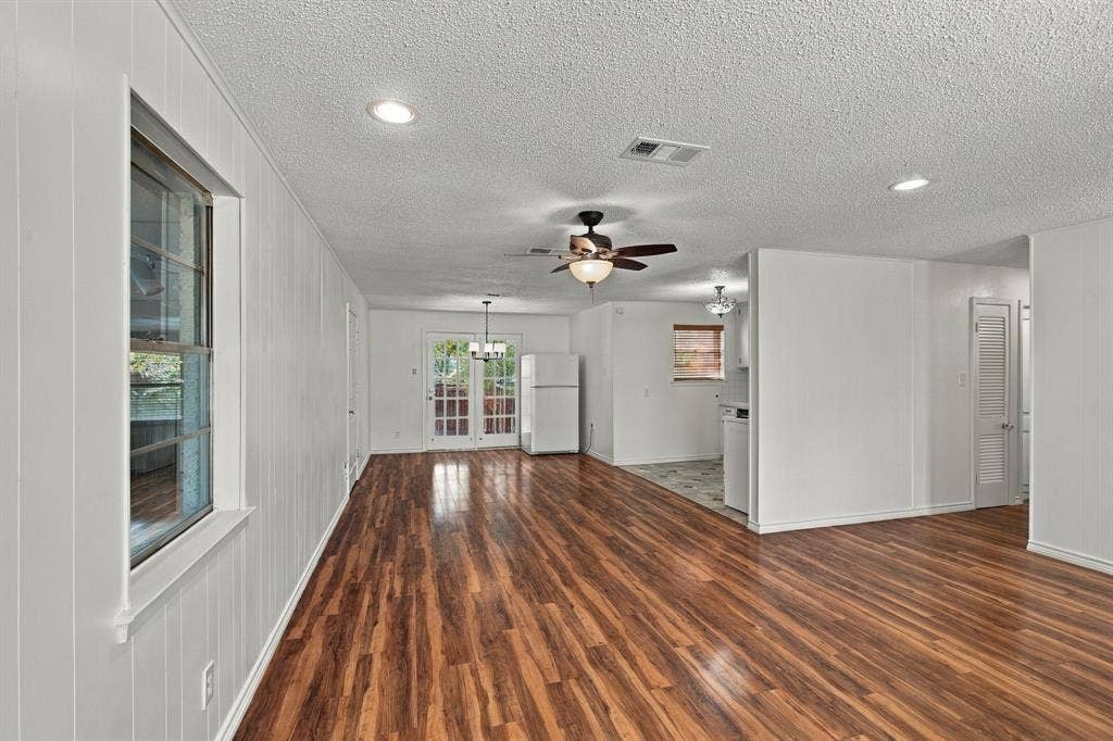 101 S Heartz Road, Coppell, TX 75019 101 S Heartz Road, Coppell, TX 75019