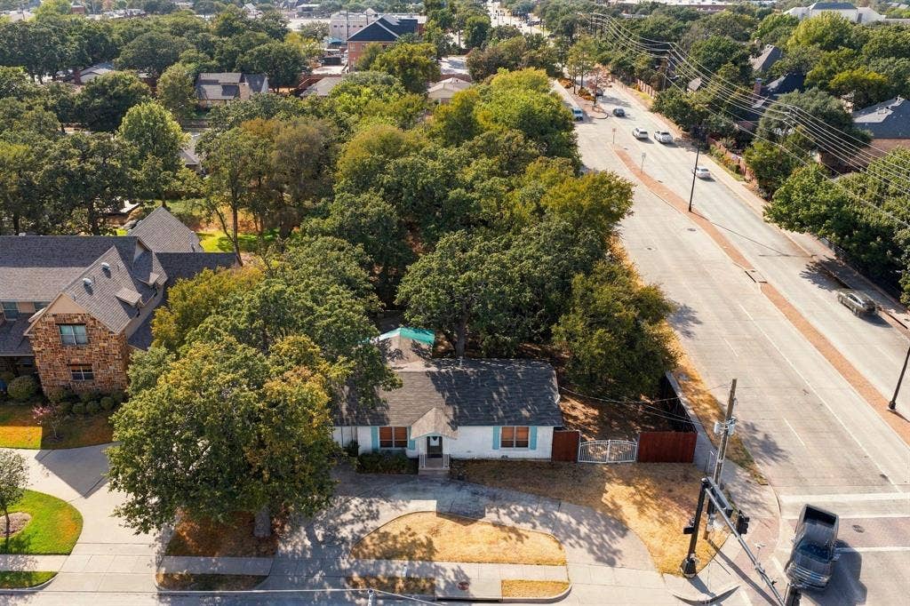 101 S Heartz Road, Coppell, TX 75019 101 S Heartz Road, Coppell, TX 75019