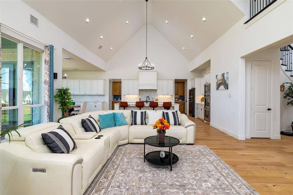 2037 Waterleaf Road, Haslet, TX 76052 2037 Waterleaf Road, Haslet, TX 76052