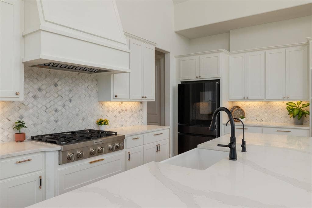 2037 Waterleaf Road, Haslet, TX 76052 2037 Waterleaf Road, Haslet, TX 76052