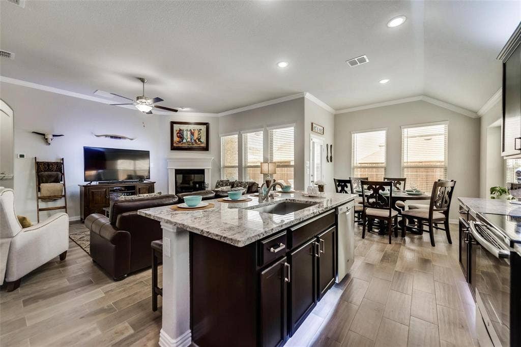 639 Devonshire Drive, Fate, TX 75189