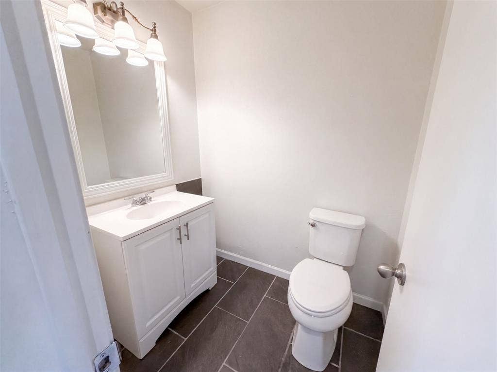 2226 Country Oaks Drive, Garland, TX 75040 2226 Country Oaks Drive, Garland, TX 75040