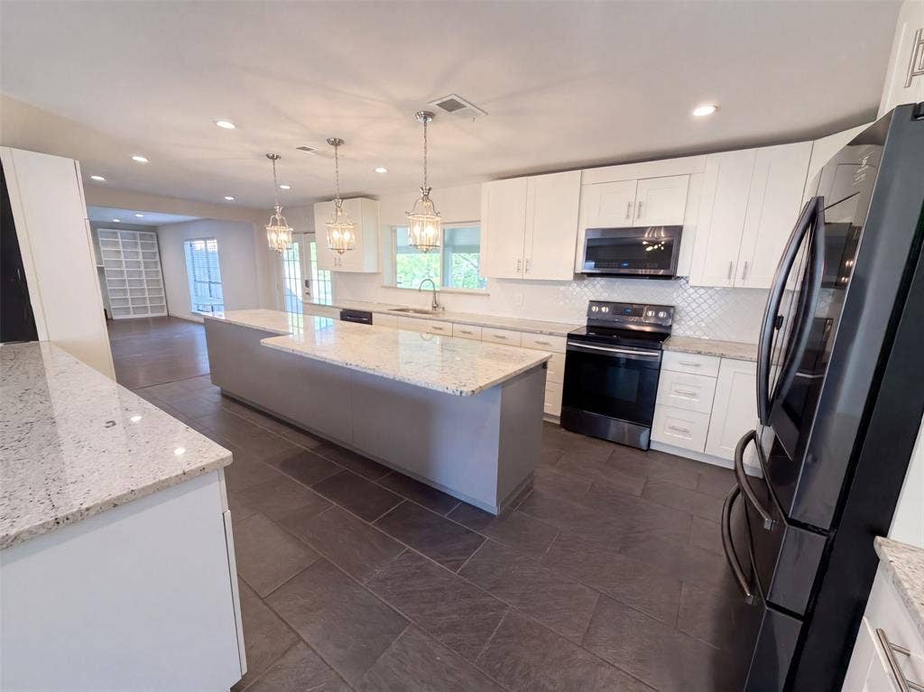 2226 Country Oaks Drive, Garland, TX 75040 2226 Country Oaks Drive, Garland, TX 75040