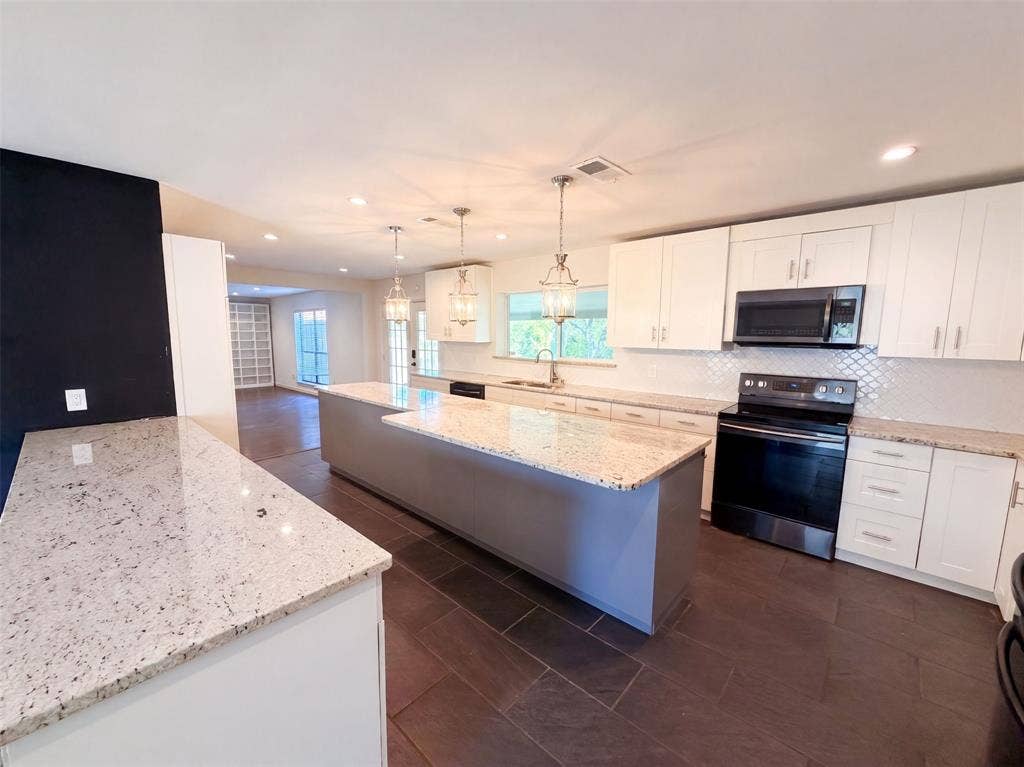2226 Country Oaks Drive, Garland, TX 75040 2226 Country Oaks Drive, Garland, TX 75040