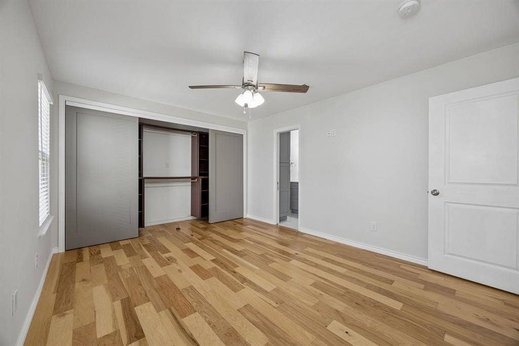 947 E Oakdale Road, Irving, TX 75060 947 E Oakdale Road, Irving, TX 75060