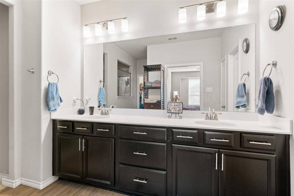 127 Chaco Drive, Forney, TX 75126 127 Chaco Drive, Forney, TX 75126