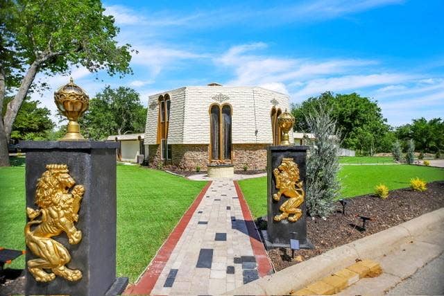 Property photo for 504 Cholla Court, Fort Worth, TX