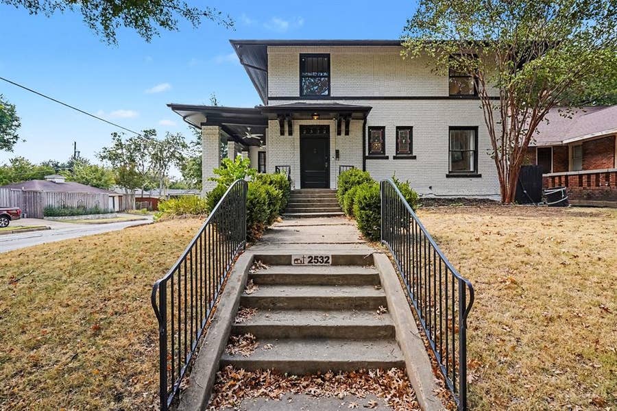 Property photo for 2532 6th Avenue, Fort Worth, TX