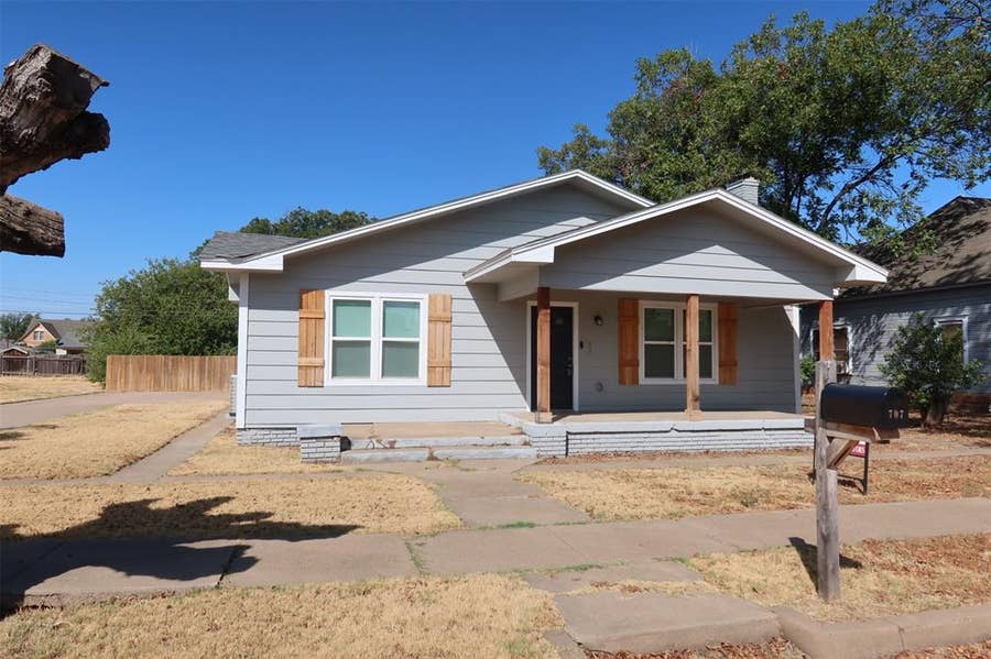 Property photo for 707 N FOLEY Street, Seymour, TX