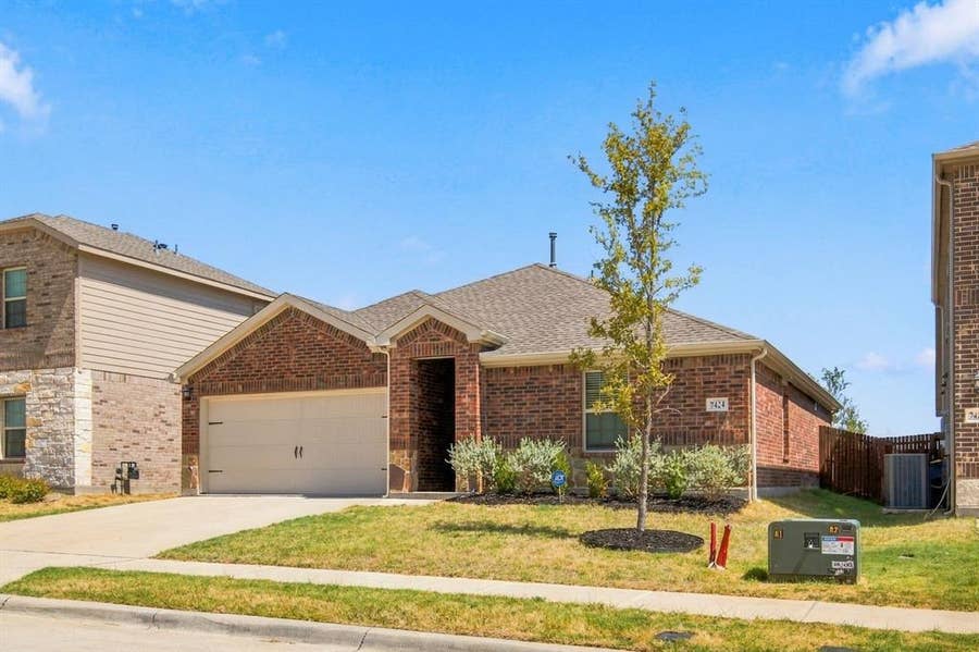 Property photo for 7424 Alfriston Place, McKinney, TX