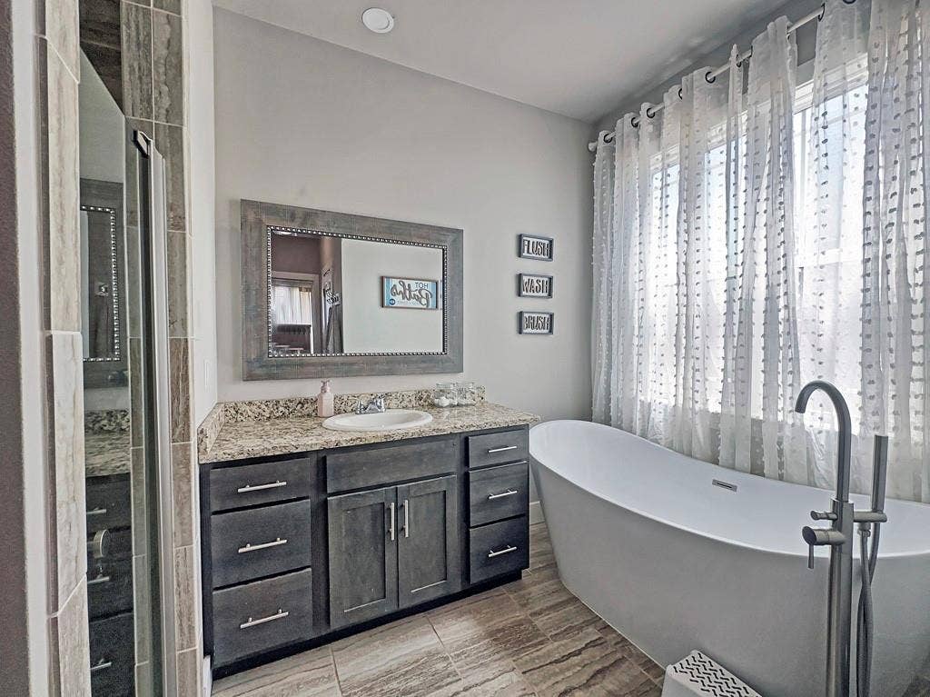 6003 Sunrise, Athens, TX 75752 6003 Sunrise, Athens, TX 75752