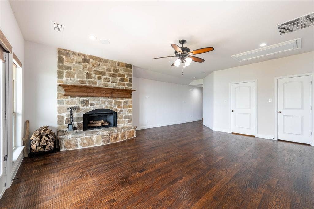 2313 Windjammer Way, Rowlett, TX 75088