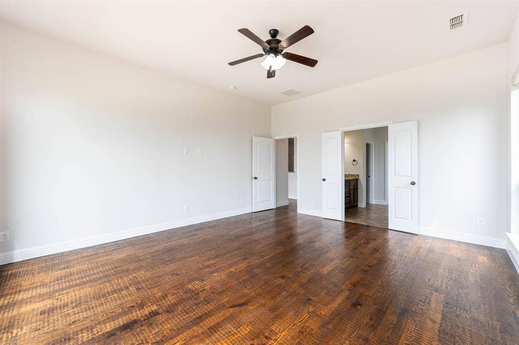 2313 Windjammer Way, Rowlett, TX 75088