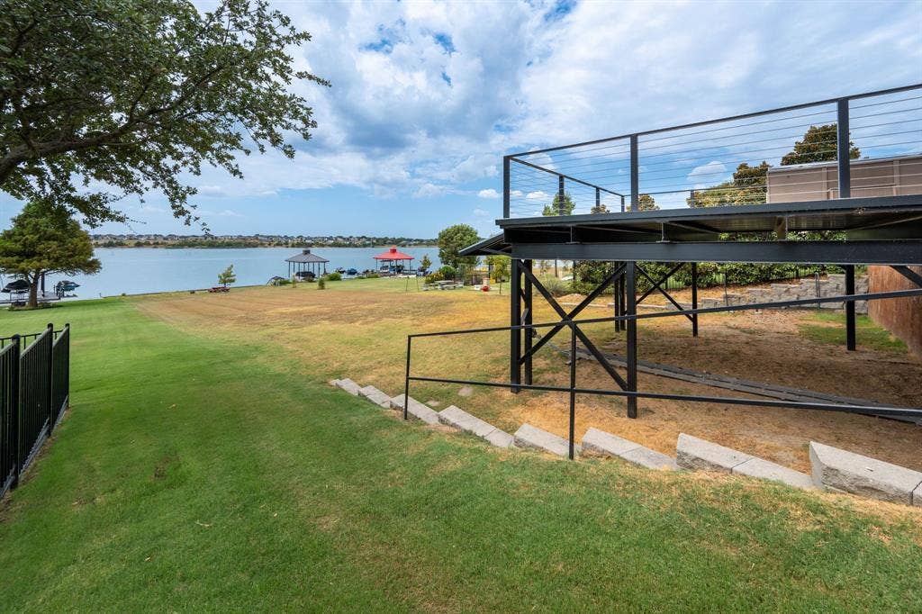 2313 Windjammer Way, Rowlett, TX 75088