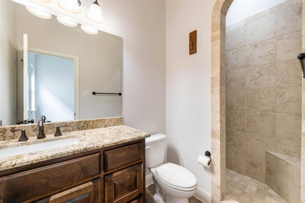 2313 Windjammer Way, Rowlett, TX 75088