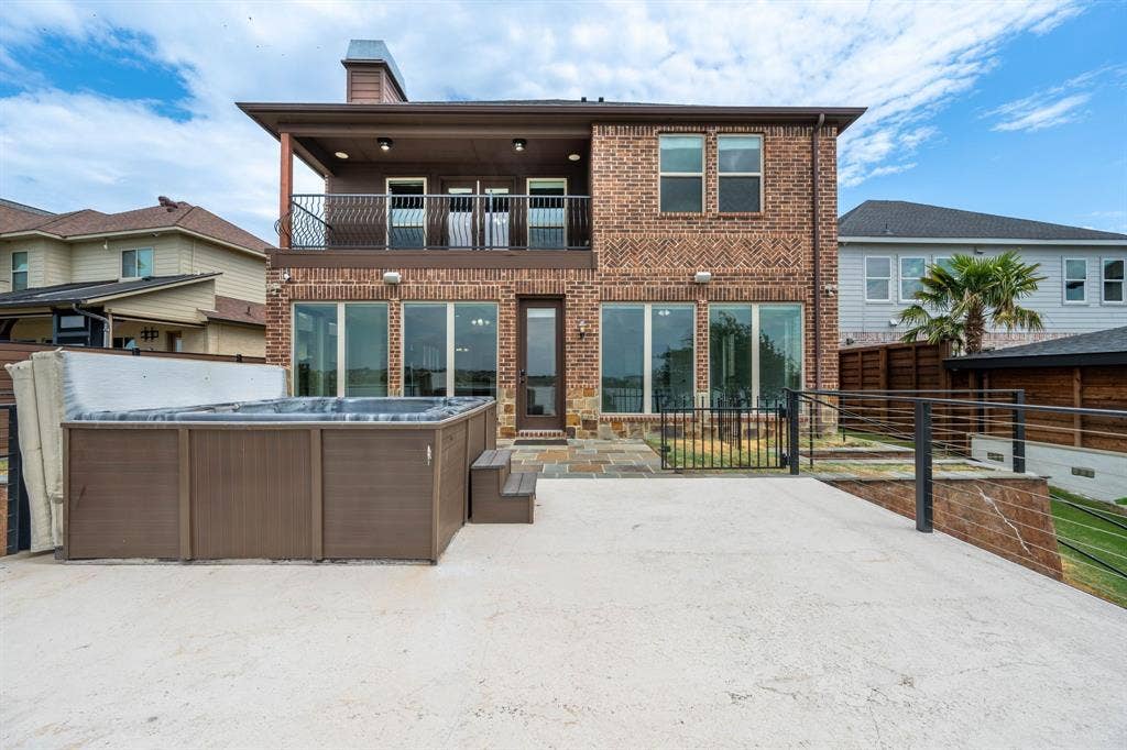 2313 Windjammer Way, Rowlett, TX 75088