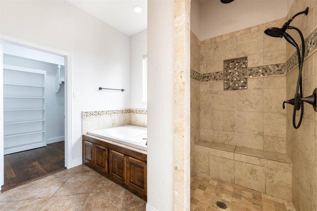 2313 Windjammer Way, Rowlett, TX 75088