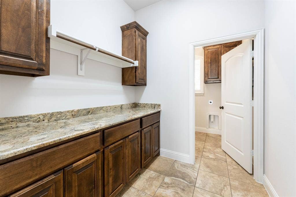 2313 Windjammer Way, Rowlett, TX 75088