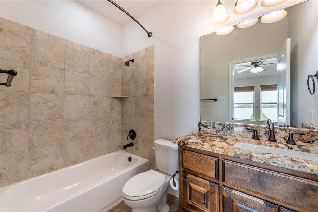 2313 Windjammer Way, Rowlett, TX 75088