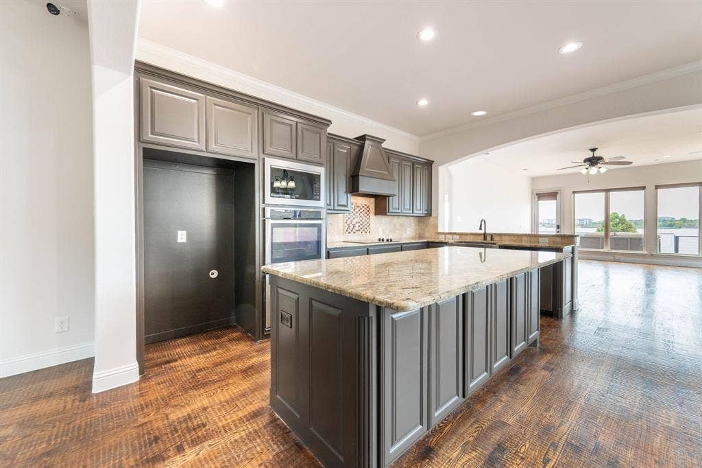 2313 Windjammer Way, Rowlett, TX 75088