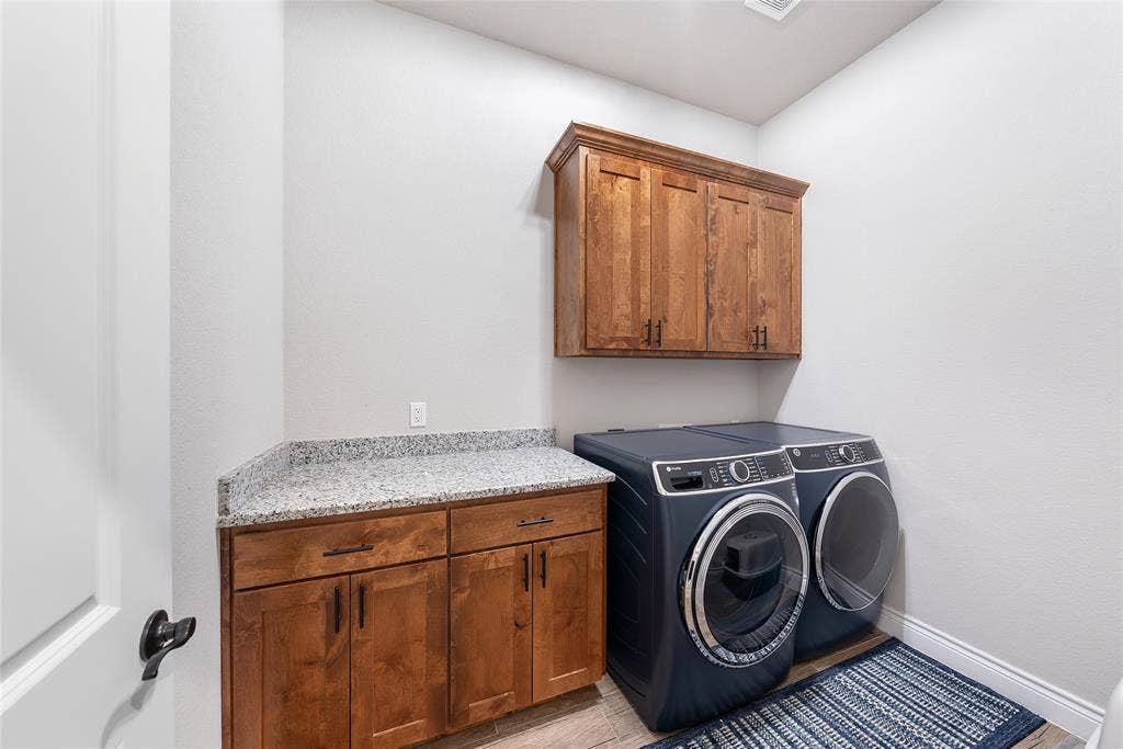 1075 Knoxmiller Court, Weatherford, TX 76088 1075 Knoxmiller Court, Weatherford, TX 76088