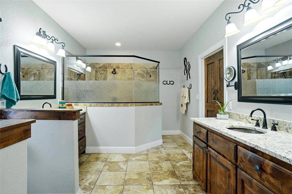 6104 High Meadows Drive, Krum, TX 76249