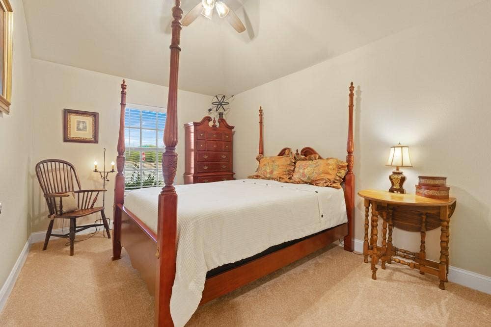 3712 Ann Arbor Lane, Denton, TX 76207 Secondary bedroom