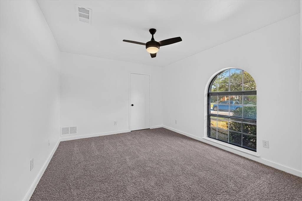 Original Photo of bedroom