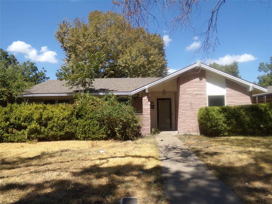 Property photo for 211 S Alexander Avenue, Duncanville, TX