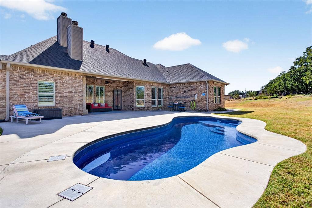 164 Spring Meadow Drive, Springtown, TX 76082 164 Spring Meadow Drive, Springtown, TX 76082