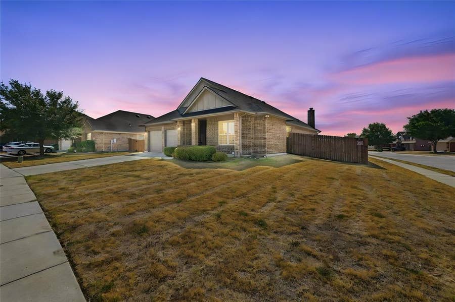 Property photo for 202 Belgian Street, Waxahachie, TX