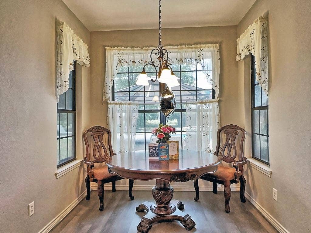 5721 Suncrest Drive, Athens, TX 75752 5721 Suncrest Drive, Athens, TX 75752
